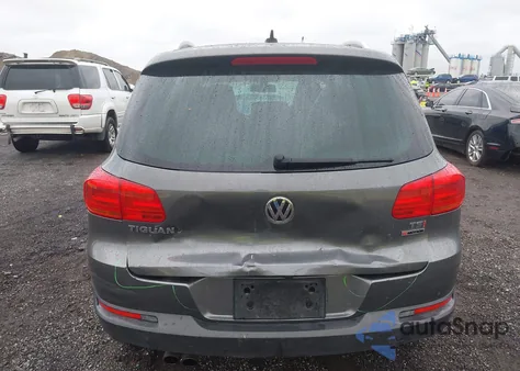 2017 Volkswagen Tiguan 2.0T Wolfsburg Edition z USA, uszkodzony, nr VIN WVGSV7AX8HK011905